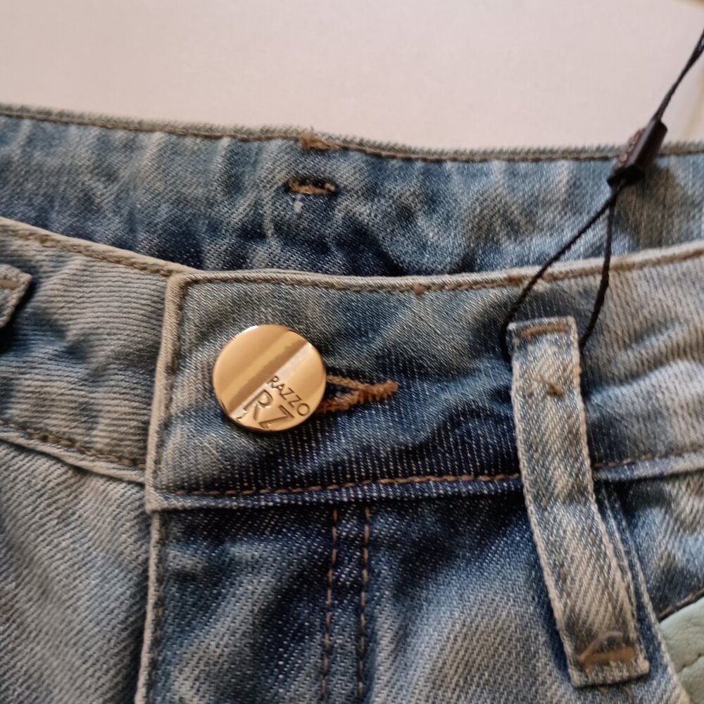 Razzo Coastal Cowgirl Distressed Frayed Light Denim Shorts Sz 8 (EU 38) NWT - Picture 10 of 16